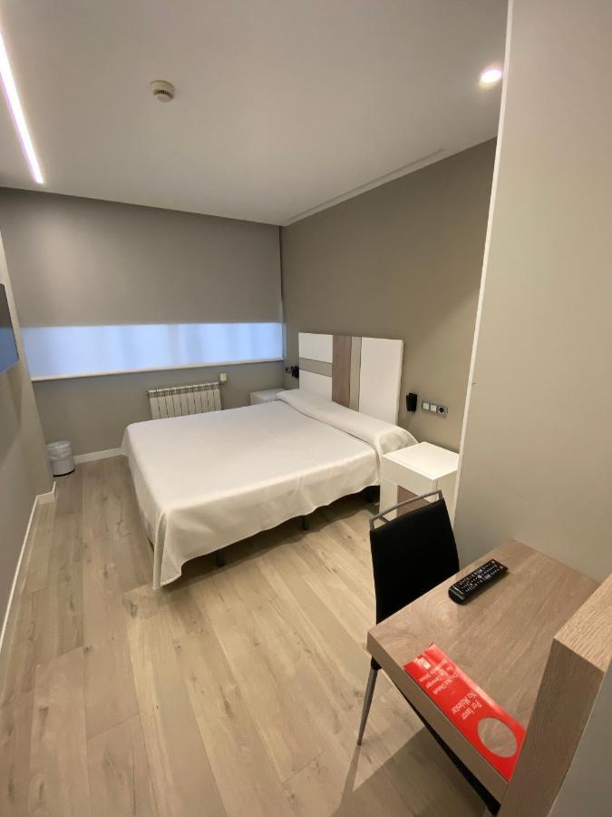 Hotel Escuela Мадрид Екстериор снимка