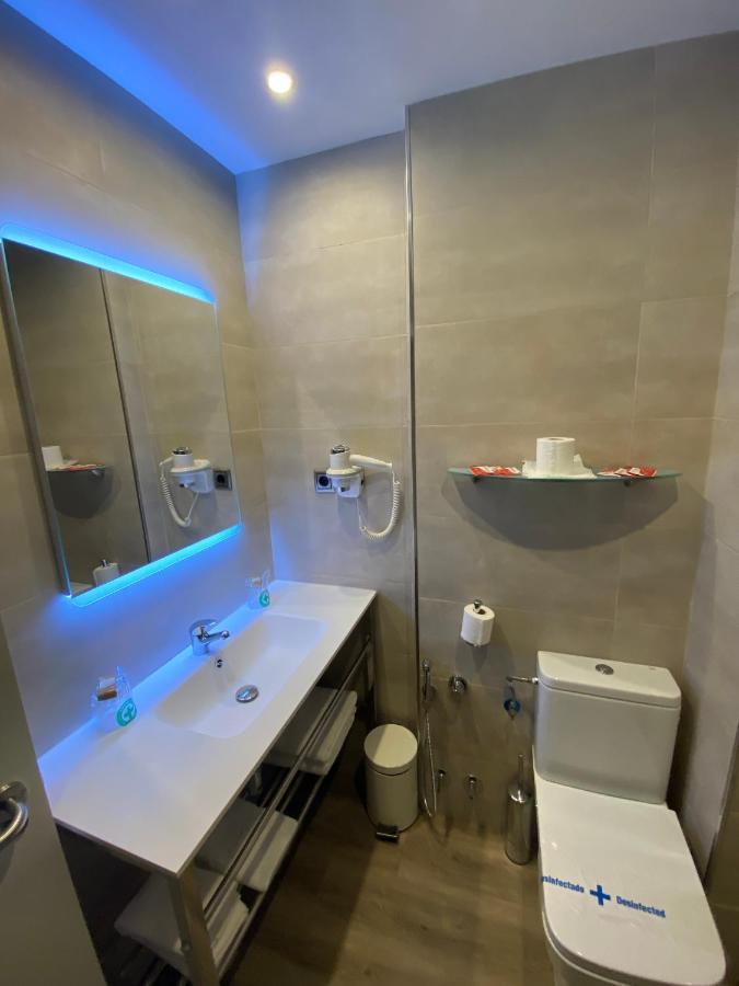 Hotel Escuela Мадрид Екстериор снимка