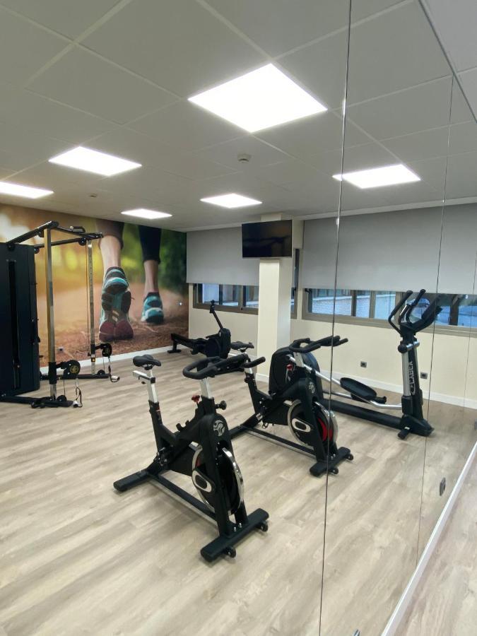Hotel Escuela Мадрид Екстериор снимка