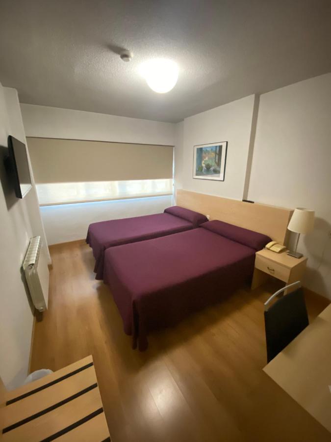 Hotel Escuela Мадрид Екстериор снимка