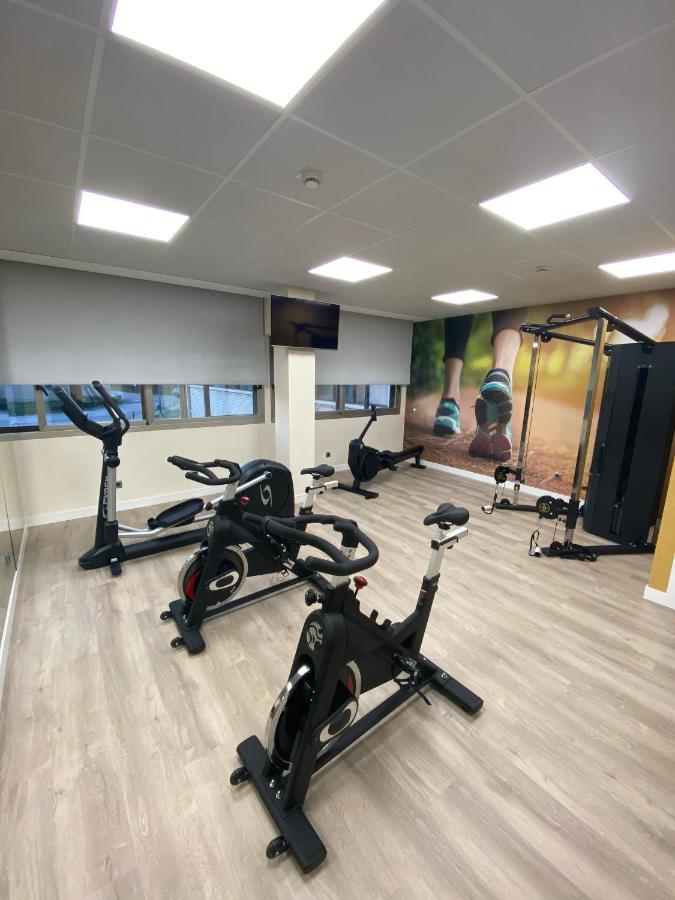 Hotel Escuela Мадрид Екстериор снимка