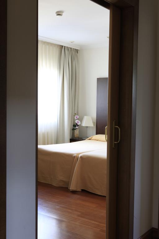 Hotel Escuela Мадрид Стая снимка