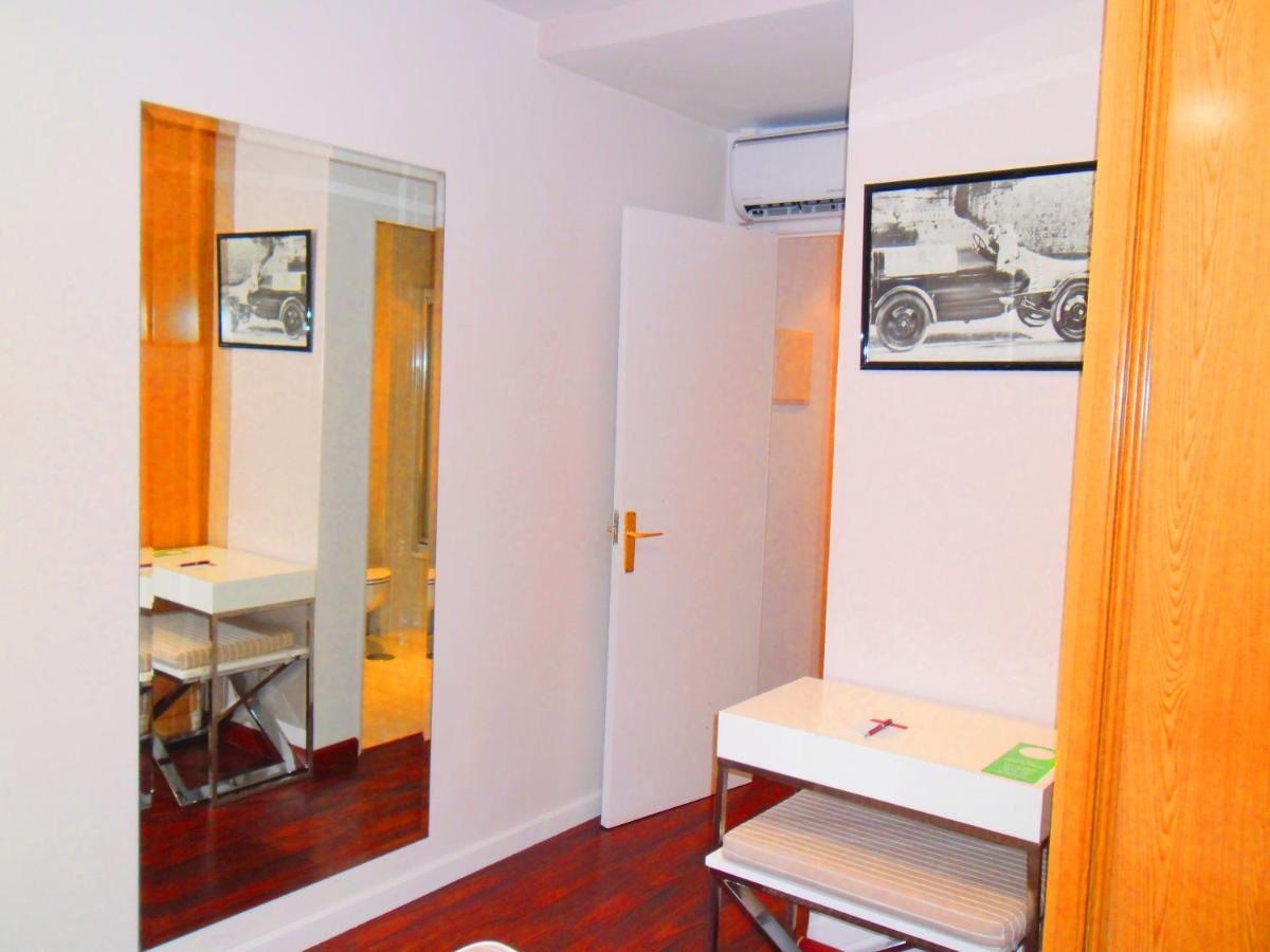 Hotel Escuela Мадрид Екстериор снимка